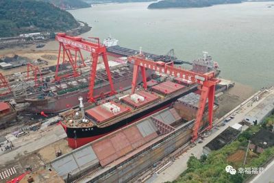 22500DWT!福建省民營(yíng)企業(yè)建造的最大鋼質(zhì)散貨船下水